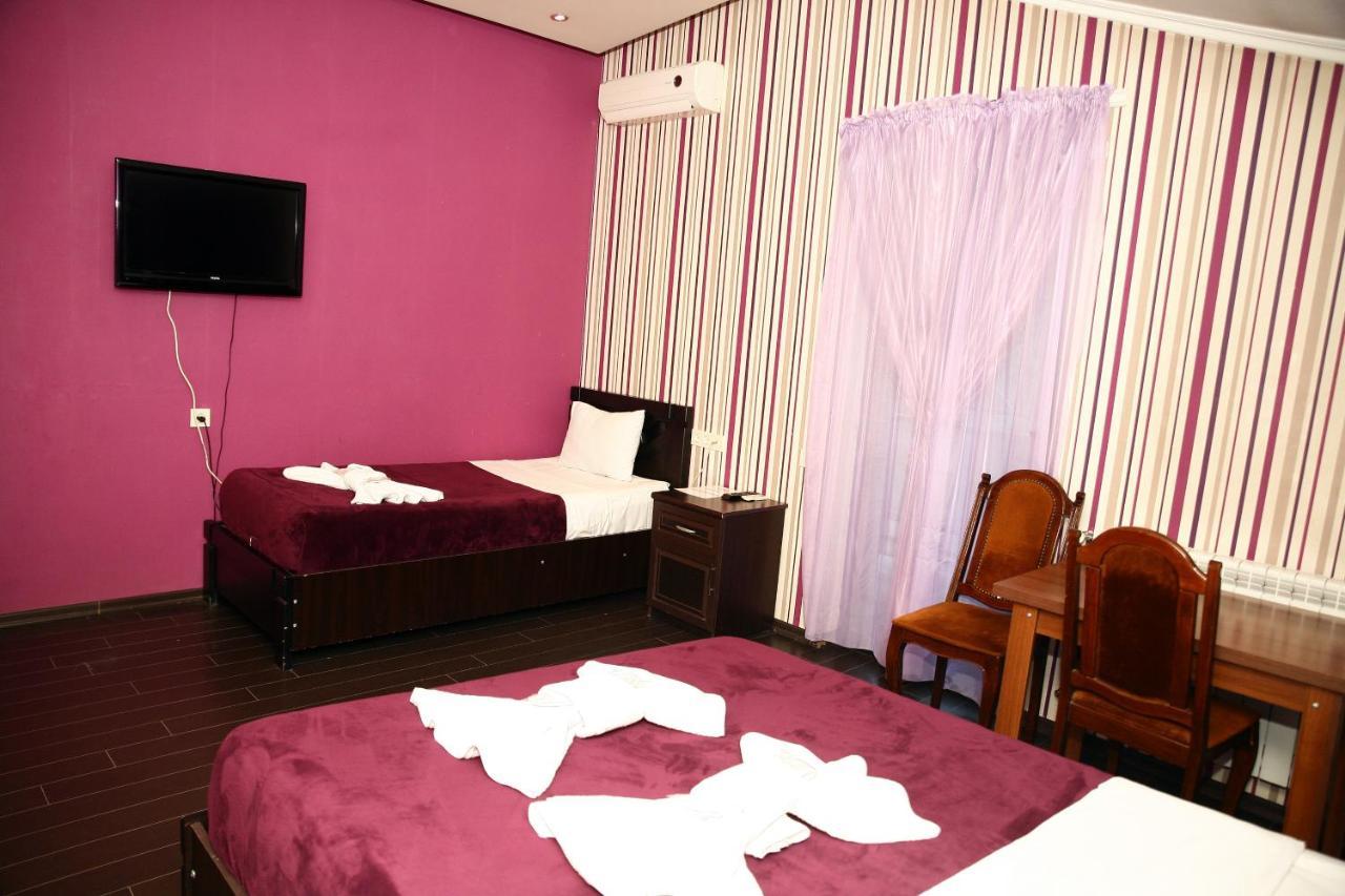 Hotel Majestic Тбилиси Екстериор снимка