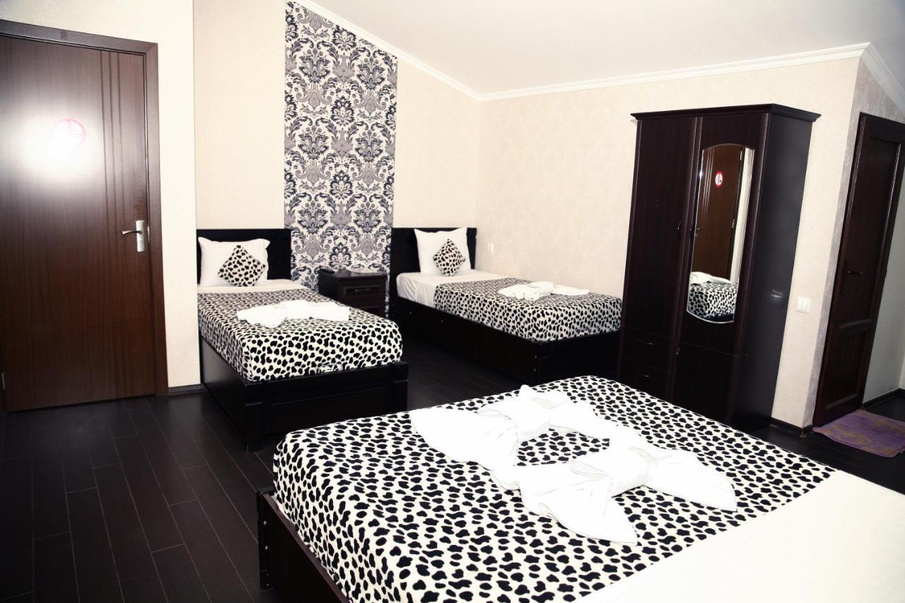 Hotel Majestic Тбилиси Екстериор снимка